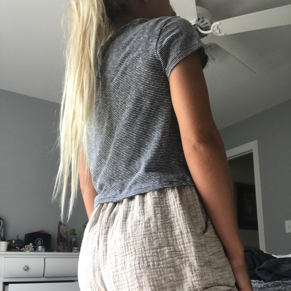 Basic Cropped T - Picture 2 of 3